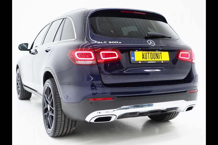Mercedes-Benz GLC 300e 4MATIC Premium Plus | Panoramadak | Trekhaak | Burmester | 360 | Adaptive Cruise | Keyless