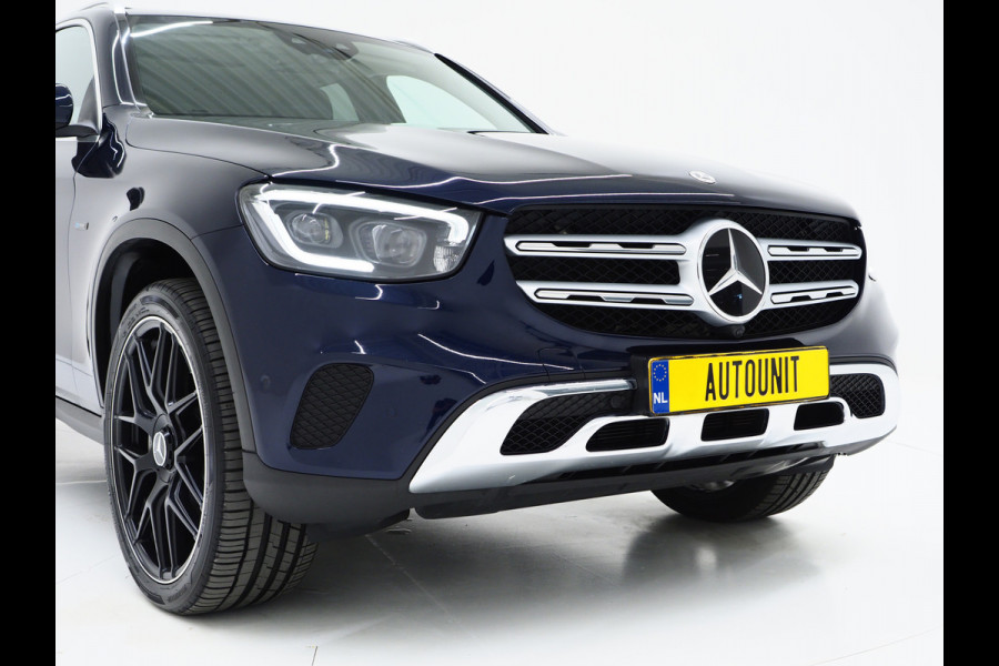 Mercedes-Benz GLC 300e 4MATIC Premium Plus | Panoramadak | Trekhaak | Burmester | 360 | Adaptive Cruise | Keyless