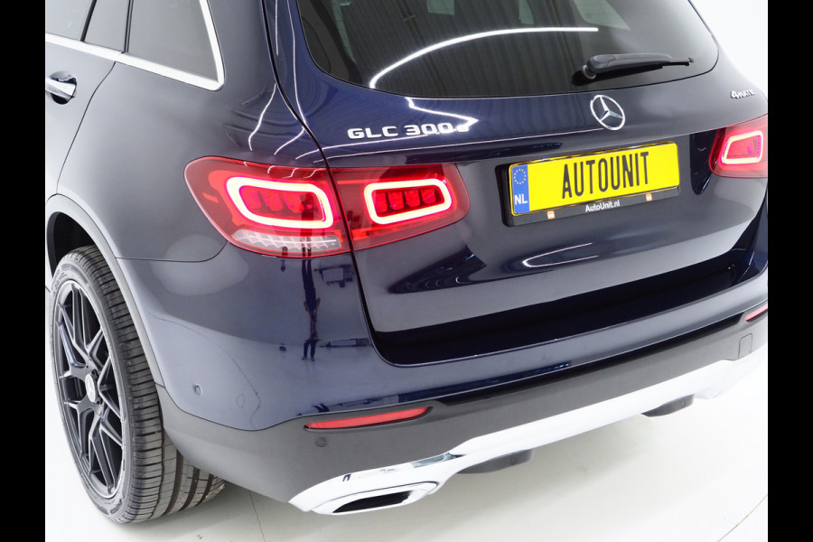 Mercedes-Benz GLC 300e 4MATIC Premium Plus | Panoramadak | Trekhaak | Burmester | 360 | Adaptive Cruise | Keyless