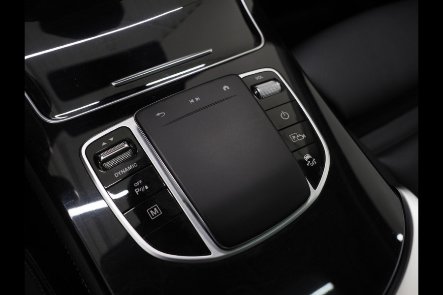 Mercedes-Benz GLC 300e 4MATIC Premium Plus | Panoramadak | Trekhaak | Burmester | 360 | Adaptive Cruise | Keyless