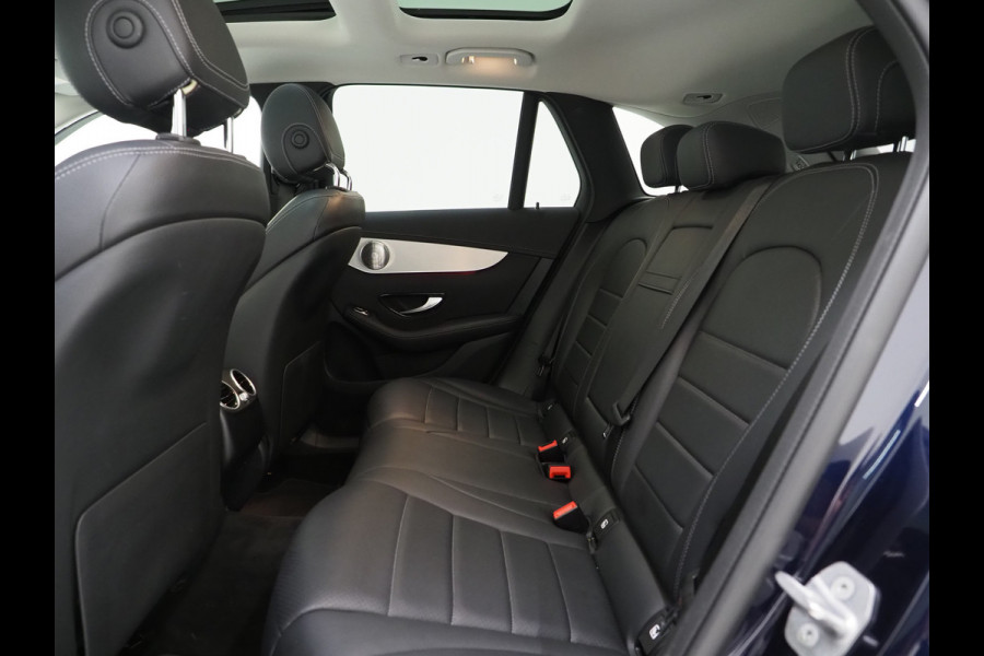Mercedes-Benz GLC 300e 4MATIC Premium Plus | Panoramadak | Trekhaak | Burmester | 360 | Adaptive Cruise | Keyless