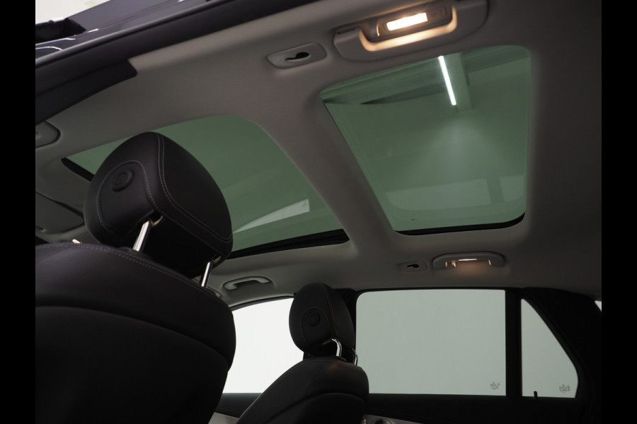 Mercedes-Benz GLC 300e 4MATIC Premium Plus | Panoramadak | Trekhaak | Burmester | 360 | Adaptive Cruise | Keyless