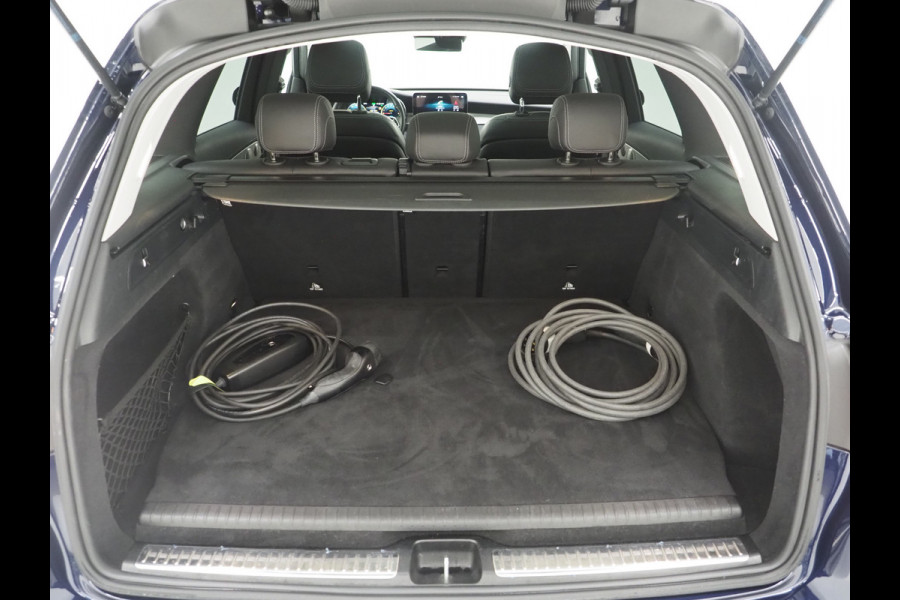 Mercedes-Benz GLC 300e 4MATIC Premium Plus | Panoramadak | Trekhaak | Burmester | 360 | Adaptive Cruise | Keyless