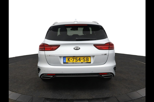 Kia Ceed Sportswagon 1.0 T-GDi GT-Line Edition Apple Carplay/ Android Auto - Cruise Control - Climate Control - Navigatie - Suede bekleding - Fabrieksgarantie tot 02-2028