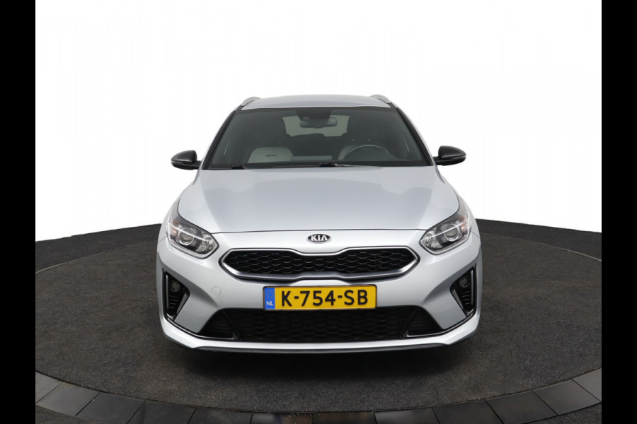 Kia Ceed Sportswagon 1.0 T-GDi GT-Line Edition Apple Carplay/ Android Auto - Cruise Control - Climate Control - Navigatie - Suede bekleding - Fabrieksgarantie tot 02-2028