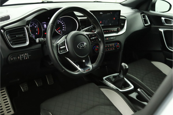 Kia Ceed Sportswagon 1.0 T-GDi GT-Line Edition Apple Carplay/ Android Auto - Cruise Control - Climate Control - Navigatie - Suede bekleding - Fabrieksgarantie tot 02-2028