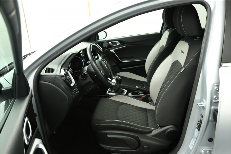 Kia Ceed Sportswagon 1.0 T-GDi GT-Line Edition Apple Carplay/ Android Auto - Cruise Control - Climate Control - Navigatie - Suede bekleding - Fabrieksgarantie tot 02-2028