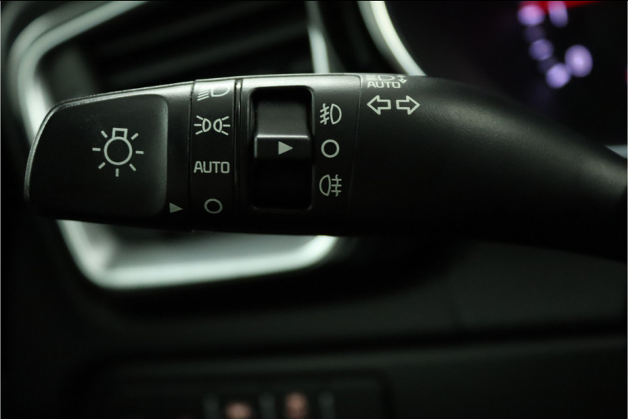 Kia Ceed Sportswagon 1.0 T-GDi GT-Line Edition Apple Carplay/ Android Auto - Cruise Control - Climate Control - Navigatie - Suede bekleding - Fabrieksgarantie tot 02-2028