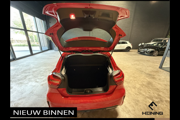 Mercedes-Benz A-Klasse 180 AMG Sport Edition. Automaat. Apple-carplay, camera. Hollandse auto met NAP
