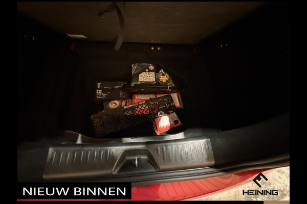 Mercedes-Benz A-Klasse 180 AMG Sport Edition. Automaat. Apple-carplay, camera. Hollandse auto met NAP