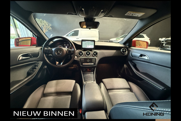 Mercedes-Benz A-Klasse 180 AMG Sport Edition. Automaat. Apple-carplay, camera. Hollandse auto met NAP