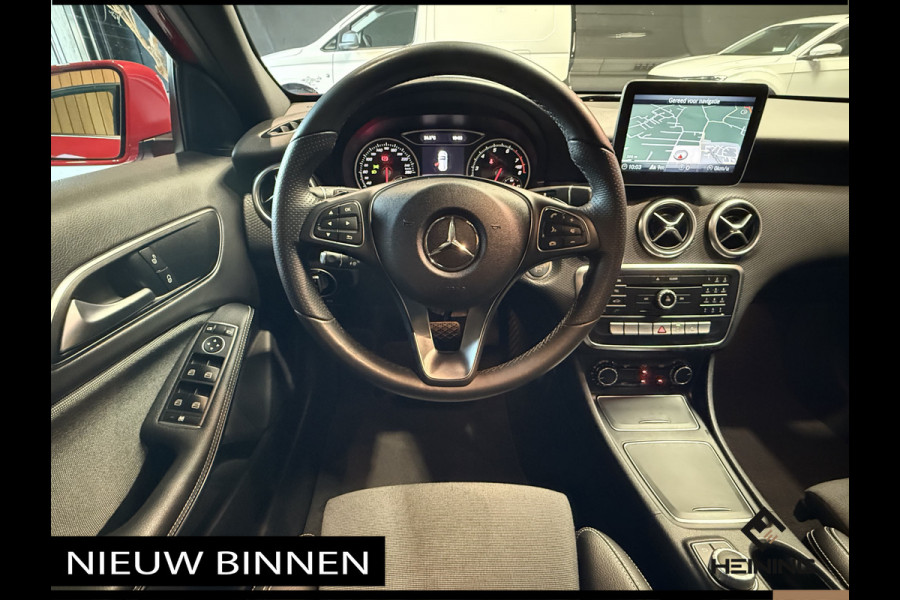 Mercedes-Benz A-Klasse 180 AMG Sport Edition. Automaat. Apple-carplay, camera. Hollandse auto met NAP