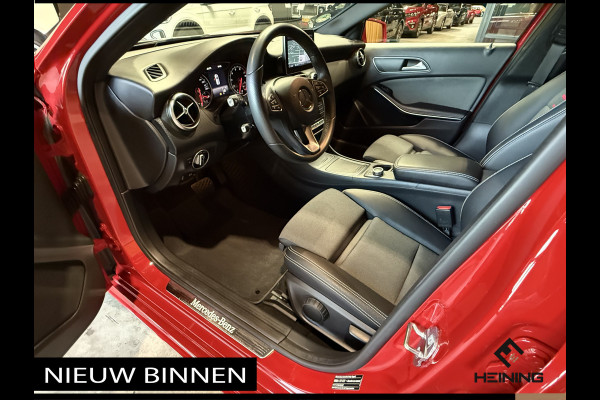 Mercedes-Benz A-Klasse 180 AMG Sport Edition. Automaat. Apple-carplay, camera. Hollandse auto met NAP
