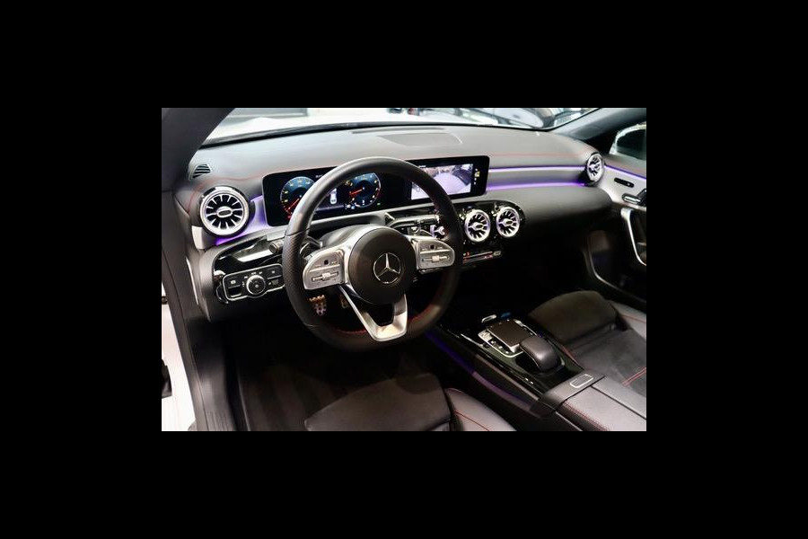 Mercedes-Benz CLA-Klasse 200 AMG|PANO|Ambient|TrkHk|Memory stoelen