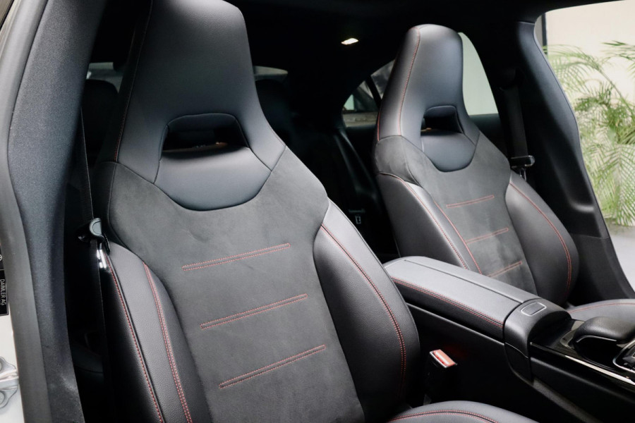 Mercedes-Benz CLA-Klasse 200 AMG|PANO|Ambient|TrkHk|Memory stoelen