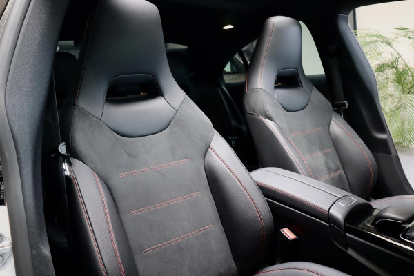 Mercedes-Benz CLA-Klasse 200 AMG|PANO|Ambient|TrkHk|Memory stoelen