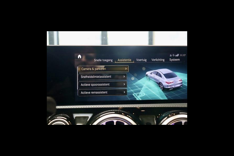 Mercedes-Benz CLA-Klasse 200 AMG|PANO|Ambient|TrkHk|Memory stoelen