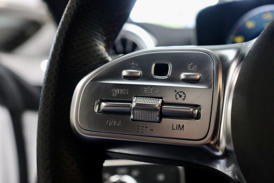 Mercedes-Benz CLA-Klasse 200 AMG|PANO|Ambient|TrkHk|Memory stoelen
