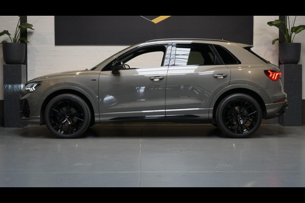 Audi Q3 35 TFSI 3x S-Line Black Optik AUTOMAAT-ACC-ALCANTARA-AUDI SOUND-AMBIANCE-CAMERA-DAB-DRIVE SELECT-KEYLESS-MATRIX LED