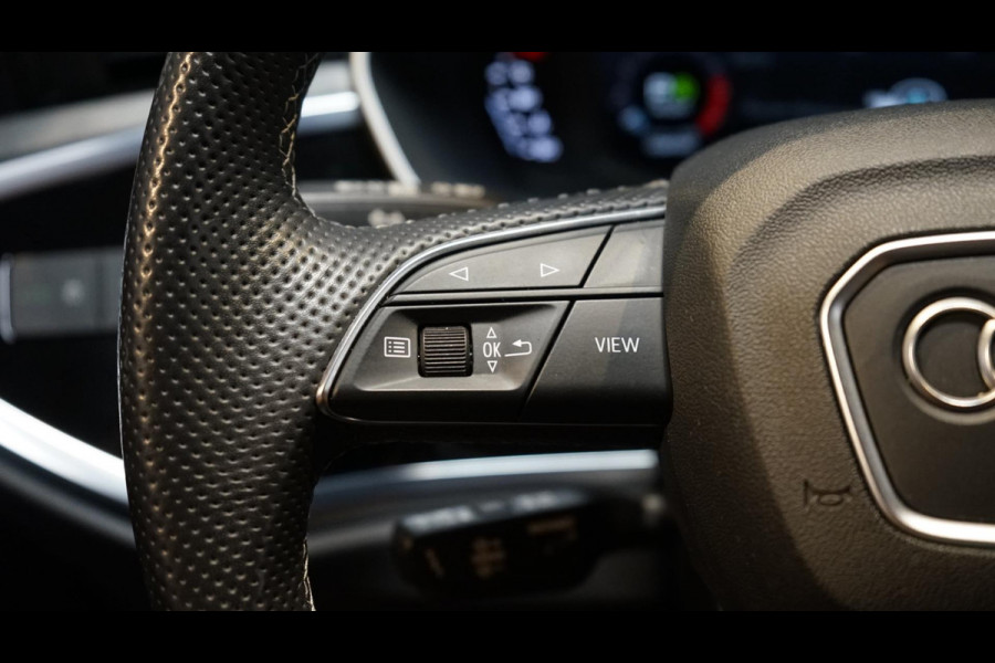 Audi Q3 35 TFSI 3x S-Line Black Optik AUTOMAAT-ACC-ALCANTARA-AUDI SOUND-AMBIANCE-CAMERA-DAB-DRIVE SELECT-KEYLESS-MATRIX LED