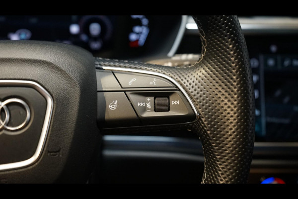 Audi Q3 35 TFSI 3x S-Line Black Optik AUTOMAAT-ACC-ALCANTARA-AUDI SOUND-AMBIANCE-CAMERA-DAB-DRIVE SELECT-KEYLESS-MATRIX LED