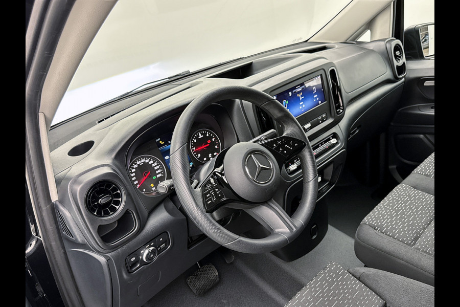 Mercedes-Benz Vito 116 CDI L2 Pro zwart Camera met parkeersensoren Trekhaak 2500kg Betimmering + laadvloer Stoelverwarming