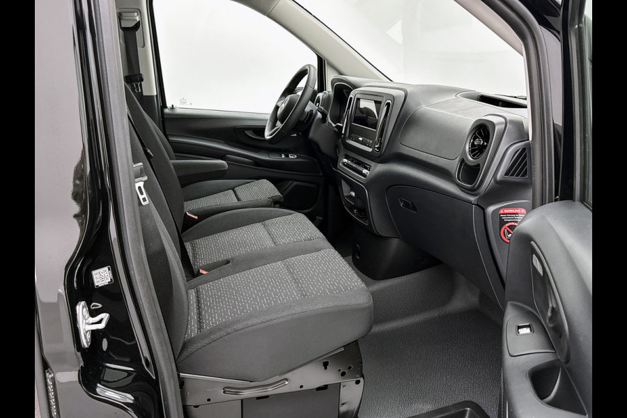 Mercedes-Benz Vito 116 CDI L2 Pro zwart Camera met parkeersensoren Trekhaak 2500kg Betimmering + laadvloer Stoelverwarming