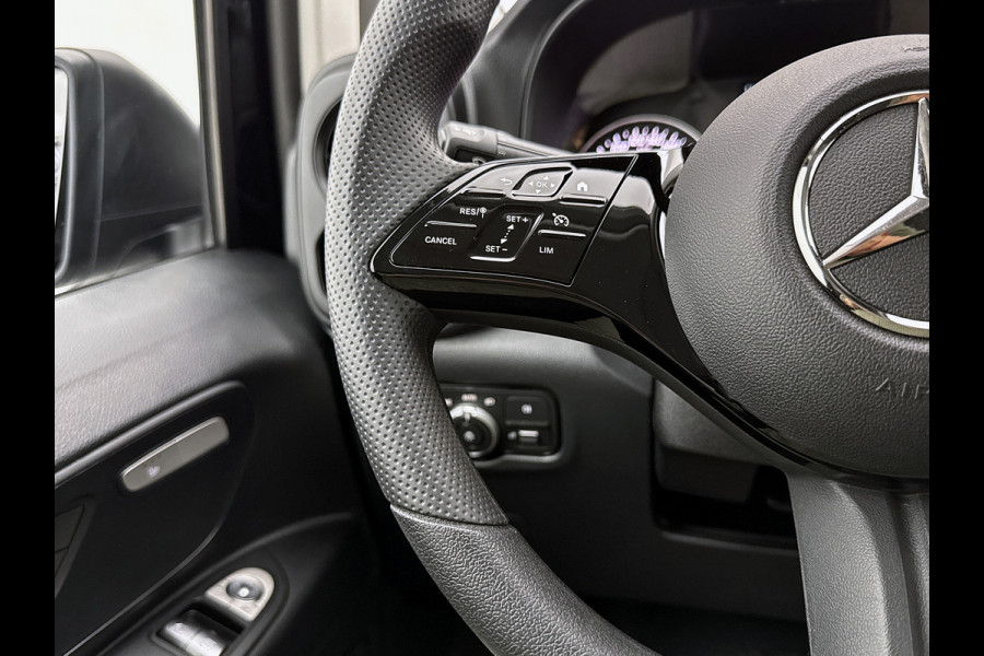 Mercedes-Benz Vito 116 CDI L2 Pro zwart Camera met parkeersensoren Trekhaak 2500kg Betimmering + laadvloer Stoelverwarming