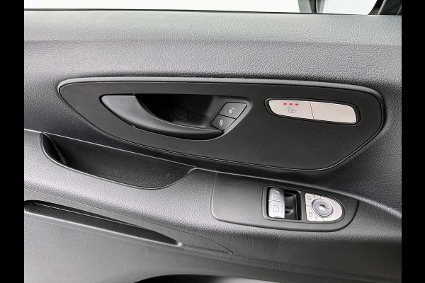 Mercedes-Benz Vito 116 CDI L2 Pro zwart Camera met parkeersensoren Trekhaak 2500kg Betimmering + laadvloer Stoelverwarming