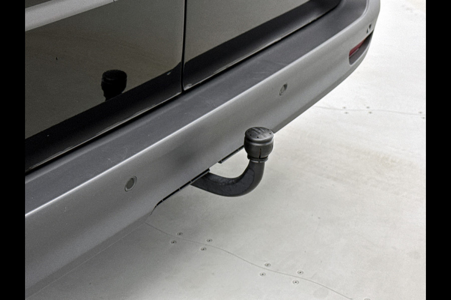 Mercedes-Benz Vito 116 CDI L2 Pro zwart Camera met parkeersensoren Trekhaak 2500kg Betimmering + laadvloer Stoelverwarming