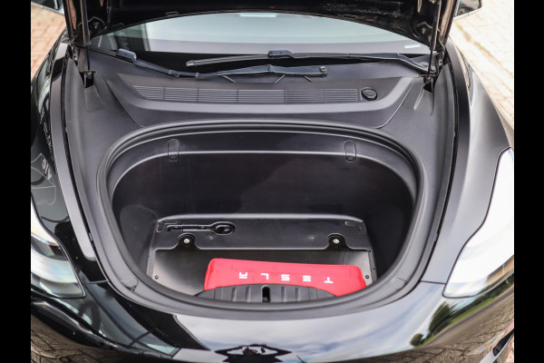 Tesla Model 3 Long Range AWD 75 kWh | Leder | Stoelverw. | Autopilot | Pano | Camera