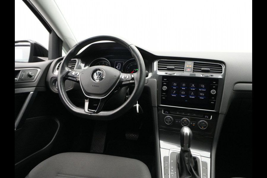 Volkswagen Golf 1.0 TSI 110pk DSG Comfortline Navigatie Trekhaak Camera Acc 335