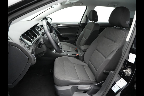 Volkswagen Golf 1.0 TSI 110pk DSG Comfortline Navigatie Trekhaak Camera Acc 335