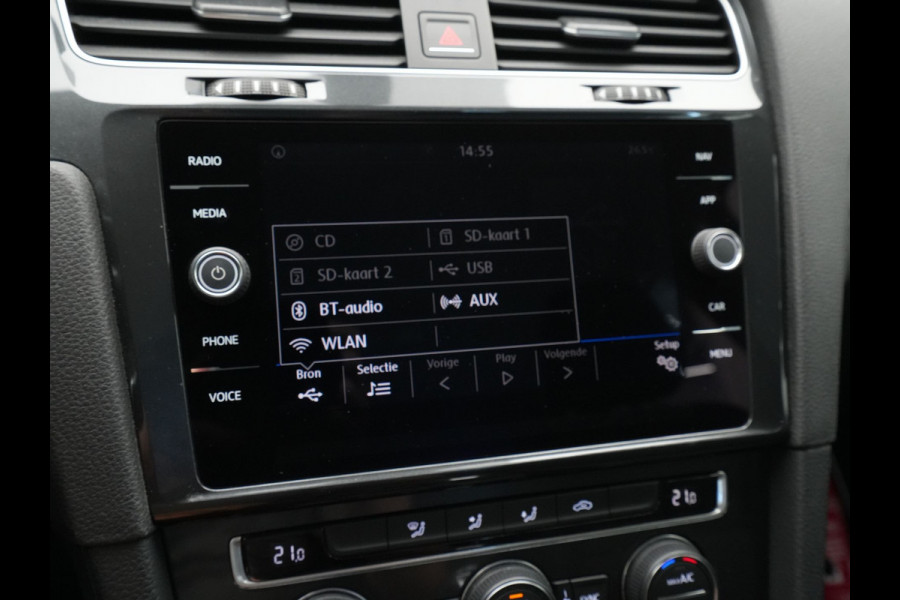 Volkswagen Golf 1.0 TSI 110pk DSG Comfortline Navigatie Trekhaak Camera Acc 335