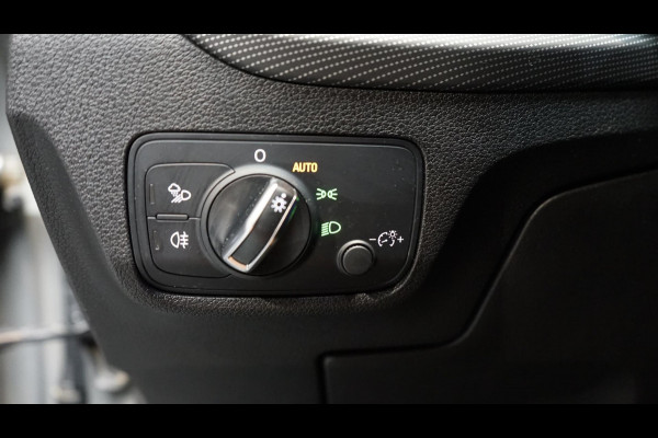 Audi Q2 35 TFSI Sport AUTOMAAT-AMBIANCE-CARPLAY-CLIMA-CRUISE-FULL LED-PDC-STOELVERWARMING