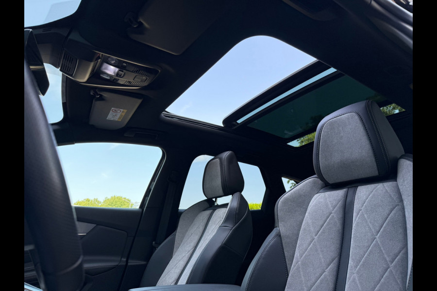 Peugeot 3008 1.6 HYbrid4 300 GT Pack Business - Automaat - Panodak - Navi - Parkeerhulp