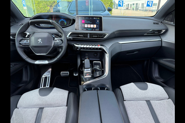 Peugeot 3008 1.6 HYbrid4 300 GT Pack Business - Automaat - Panodak - Navi - Parkeerhulp