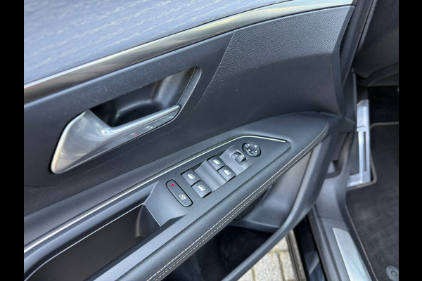 Peugeot 3008 1.6 HYbrid4 300 GT Pack Business - Automaat - Panodak - Navi - Parkeerhulp