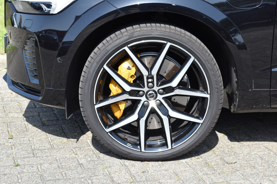 Volvo XC60 T8 AWD 405PK Plug-in Hybrid Polestar Engineered | 360 Camera | 22" LMV | ACC | H&K | Panoramadak