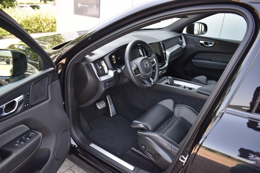 Volvo XC60 T8 AWD 405PK Plug-in Hybrid Polestar Engineered | 360 Camera | 22" LMV | ACC | H&K | Panoramadak