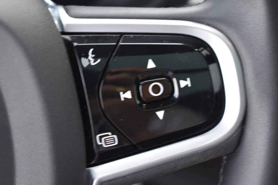 Volvo XC60 T8 AWD 405PK Plug-in Hybrid Polestar Engineered | 360 Camera | 22" LMV | ACC | H&K | Panoramadak