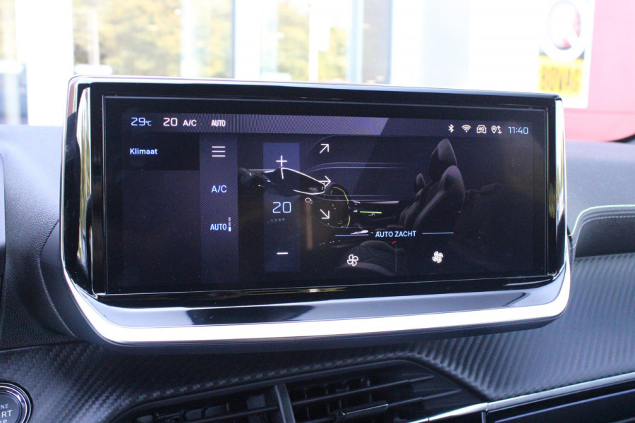 Peugeot 208 1.2 Hybrid 145PK e-DCS6 GT | NAVIGATIE | DRAADLOZE APPLE CARPLAY/ANDROID AUTO | CAMERA VOOR + ACHTER | FULL LED KOPLAMPEN | LICHTMETALEN VELGEN 17" | DODEHOEK DETECTIE | DRAADLOZE TELEFOONLADER | KEYLESS ENTRY/START | DAB+ RADIO | ADAPTIVE CRUISE CONTROL |
