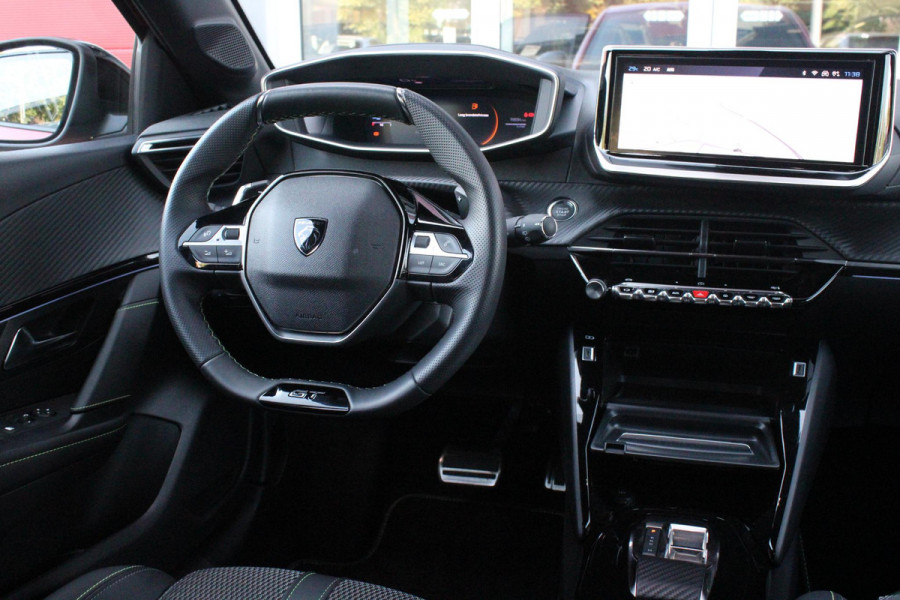 Peugeot 208 1.2 Hybrid 145PK e-DCS6 GT | NAVIGATIE | DRAADLOZE APPLE CARPLAY/ANDROID AUTO | CAMERA VOOR + ACHTER | FULL LED KOPLAMPEN | LICHTMETALEN VELGEN 17" | DODEHOEK DETECTIE | DRAADLOZE TELEFOONLADER | KEYLESS ENTRY/START | DAB+ RADIO | ADAPTIVE CRUISE CONTROL |