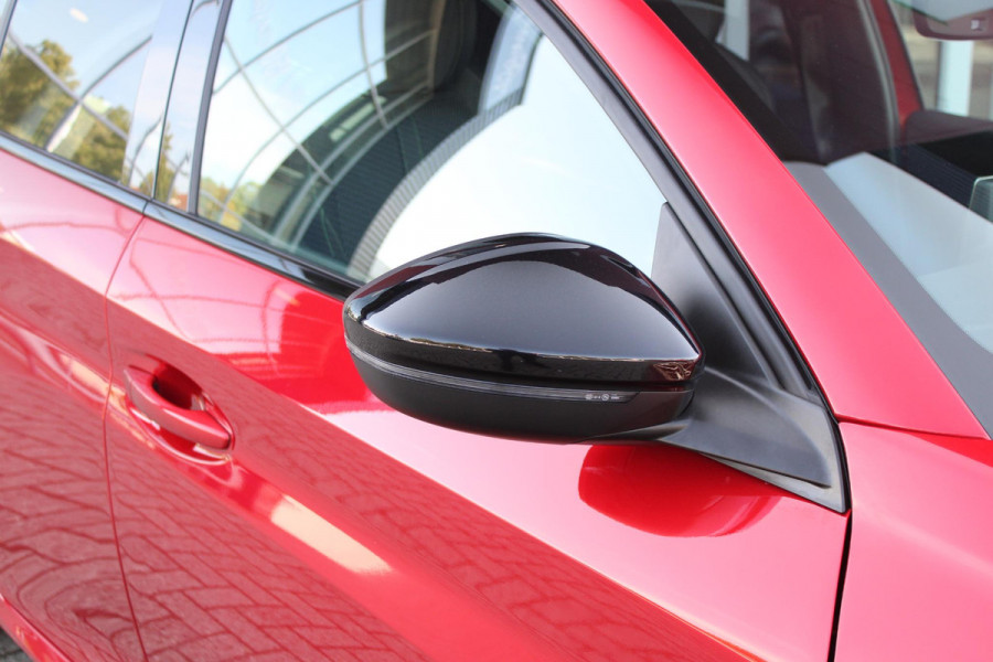Peugeot 208 1.2 Hybrid 145PK e-DCS6 GT | NAVIGATIE | DRAADLOZE APPLE CARPLAY/ANDROID AUTO | CAMERA VOOR + ACHTER | FULL LED KOPLAMPEN | LICHTMETALEN VELGEN 17" | DODEHOEK DETECTIE | DRAADLOZE TELEFOONLADER | KEYLESS ENTRY/START | DAB+ RADIO | ADAPTIVE CRUISE CONTROL |