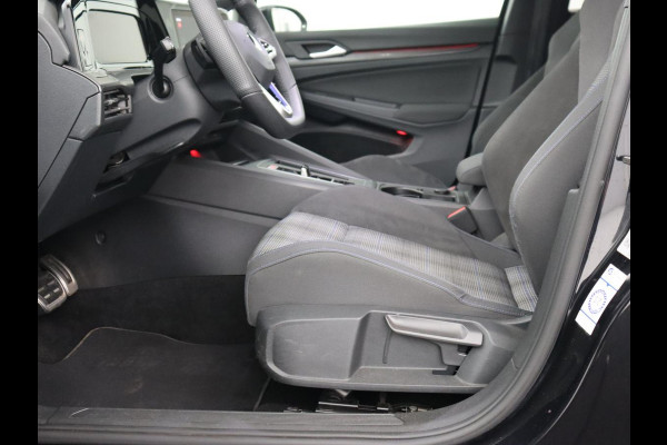 Volkswagen Golf 1.4 eHybrid GTE | Stoel & stuurverwarming | Adaptive cruise | Sfeerverlichting | Carplay | LED Plus | Sportstoelen | Parkeerhulp | PHEV | Plug In