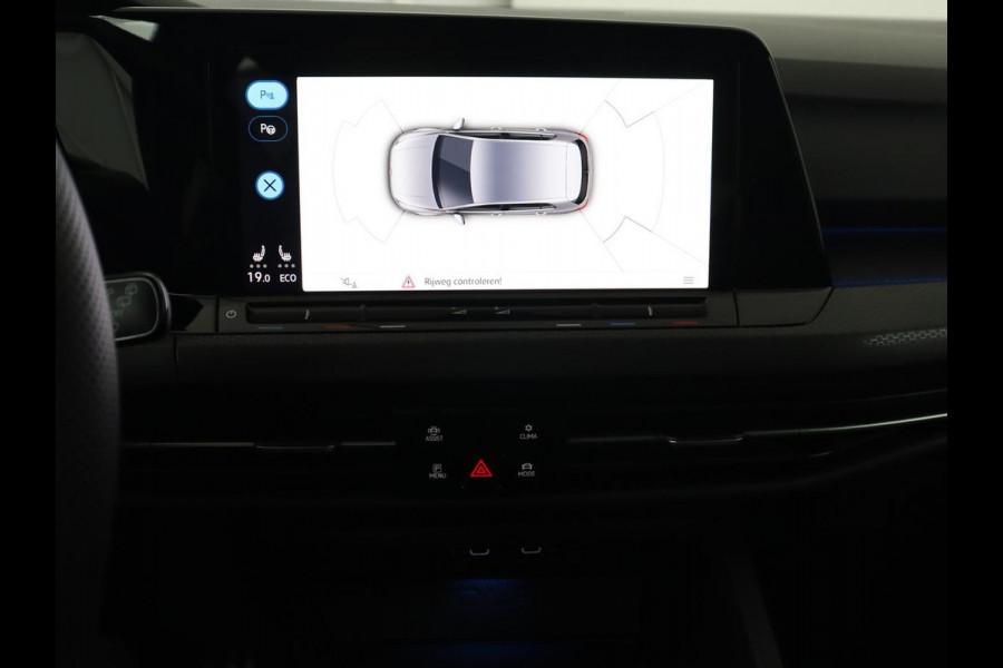Volkswagen Golf 1.4 eHybrid GTE | Stoel & stuurverwarming | Adaptive cruise | Sfeerverlichting | Carplay | LED Plus | Sportstoelen | Parkeerhulp | PHEV | Plug In