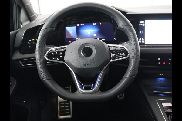 Volkswagen Golf 1.4 eHybrid GTE | Stoel & stuurverwarming | Adaptive cruise | Sfeerverlichting | Carplay | LED Plus | Sportstoelen | Parkeerhulp | PHEV | Plug In