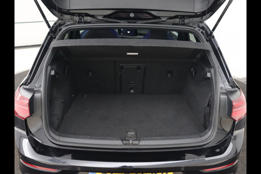 Volkswagen Golf 1.4 eHybrid GTE | Stoel & stuurverwarming | Adaptive cruise | Sfeerverlichting | Carplay | LED Plus | Sportstoelen | Parkeerhulp | PHEV | Plug In