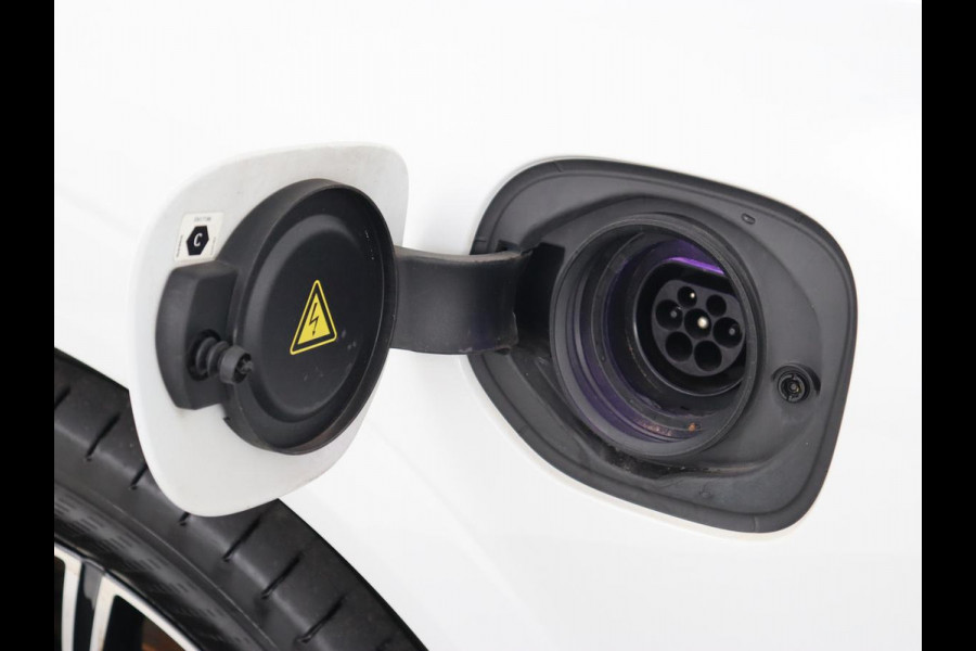 Volvo XC60 2.0 Recharge T6 AWD Inscription | Panoramadak | Leder | Head-Up | Stoel & stuurverwarming | 360 Camera | Harman/Kardon | Carplay | Navigatie | Adaptive cruise | PHEV | Plug In