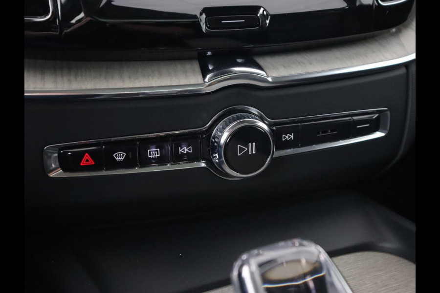 Volvo XC60 2.0 Recharge T6 AWD Inscription | Panoramadak | Leder | Head-Up | Stoel & stuurverwarming | 360 Camera | Harman/Kardon | Carplay | Navigatie | Adaptive cruise | PHEV | Plug In